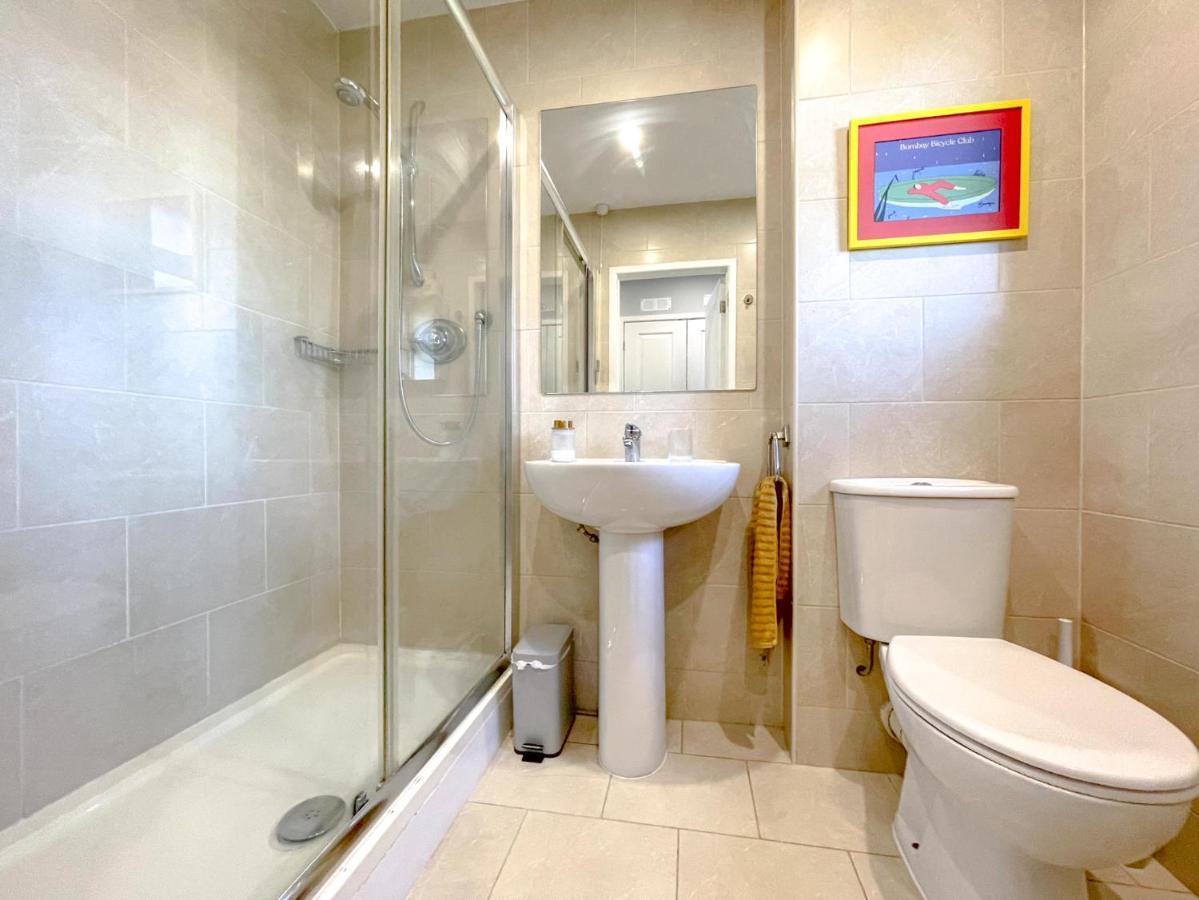 Escape To Tranquil 1 Bed, Poole Villa Canford Magna Dış mekan fotoğraf